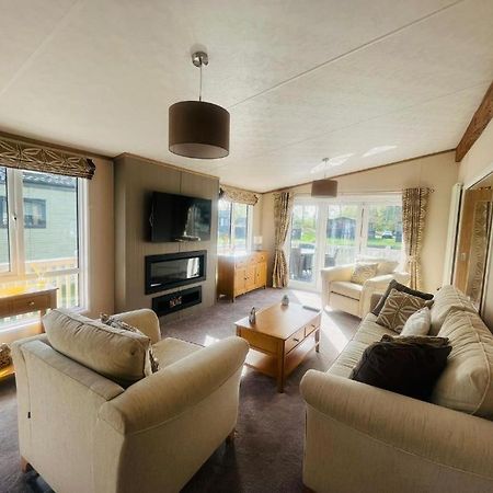 Rosie'S Rest With Hot Tub Villa Barmby on the Moor Exterior photo
