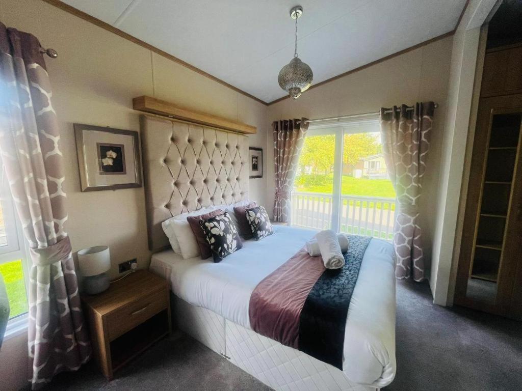Rosie'S Rest With Hot Tub Villa Barmby on the Moor Exterior photo