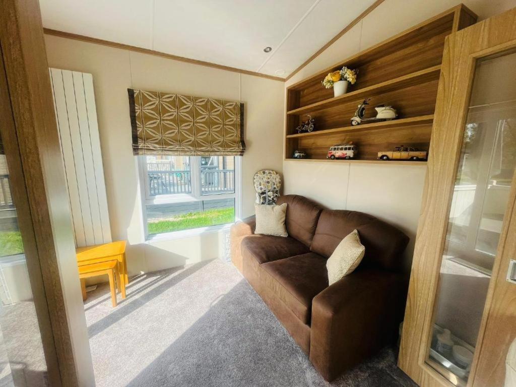 Rosie'S Rest With Hot Tub Villa Barmby on the Moor Exterior photo